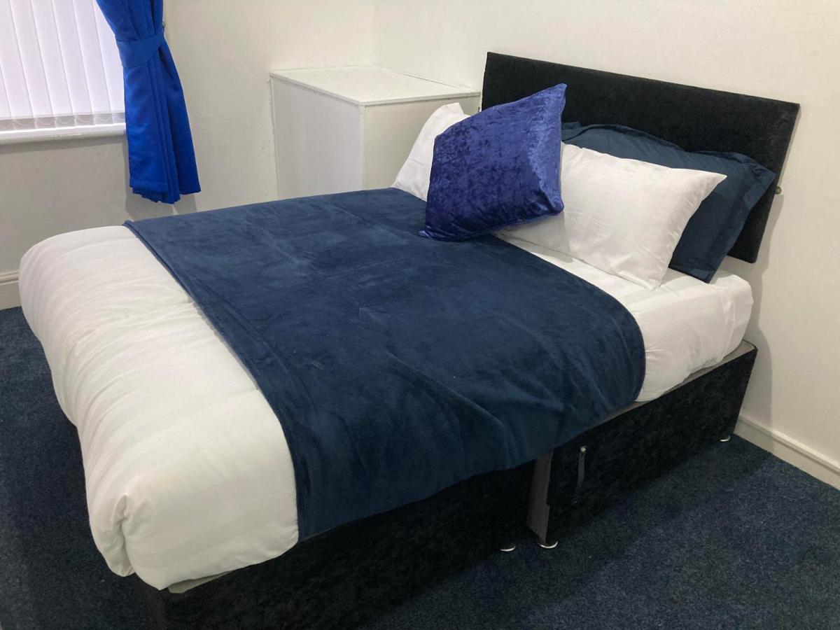 Agapi Apartment - Sea View Sleeps Ten 블랙풀 외부 사진